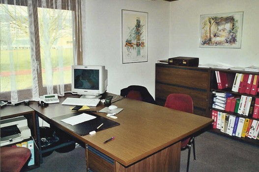 2001(6)