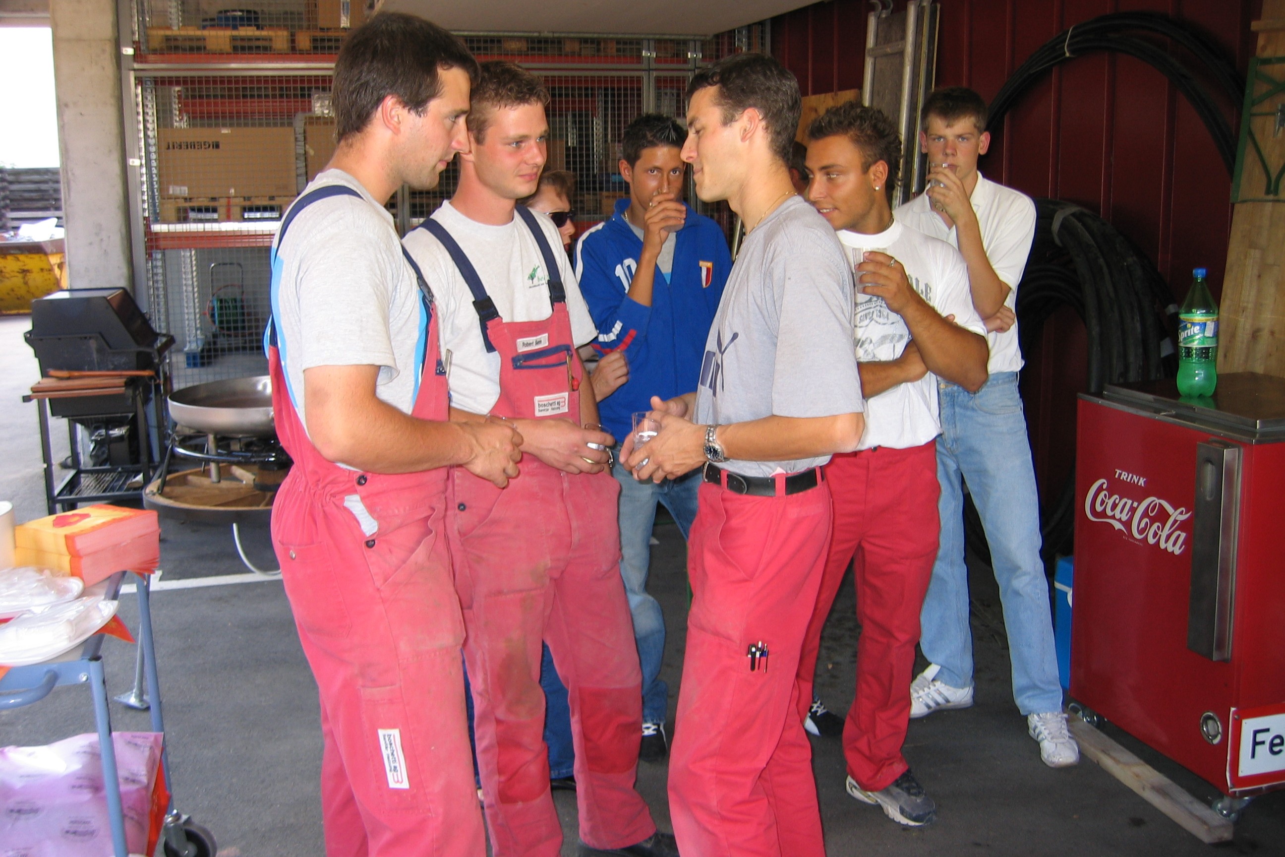 2004 (2)